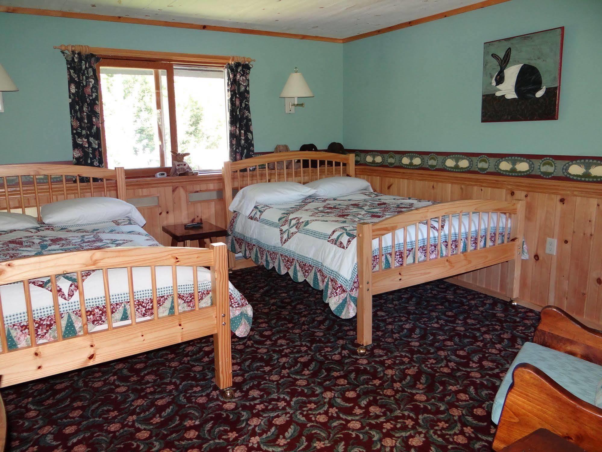 Londonderry Blue Gentian Lodge At Magic Mountain מראה חיצוני תמונה