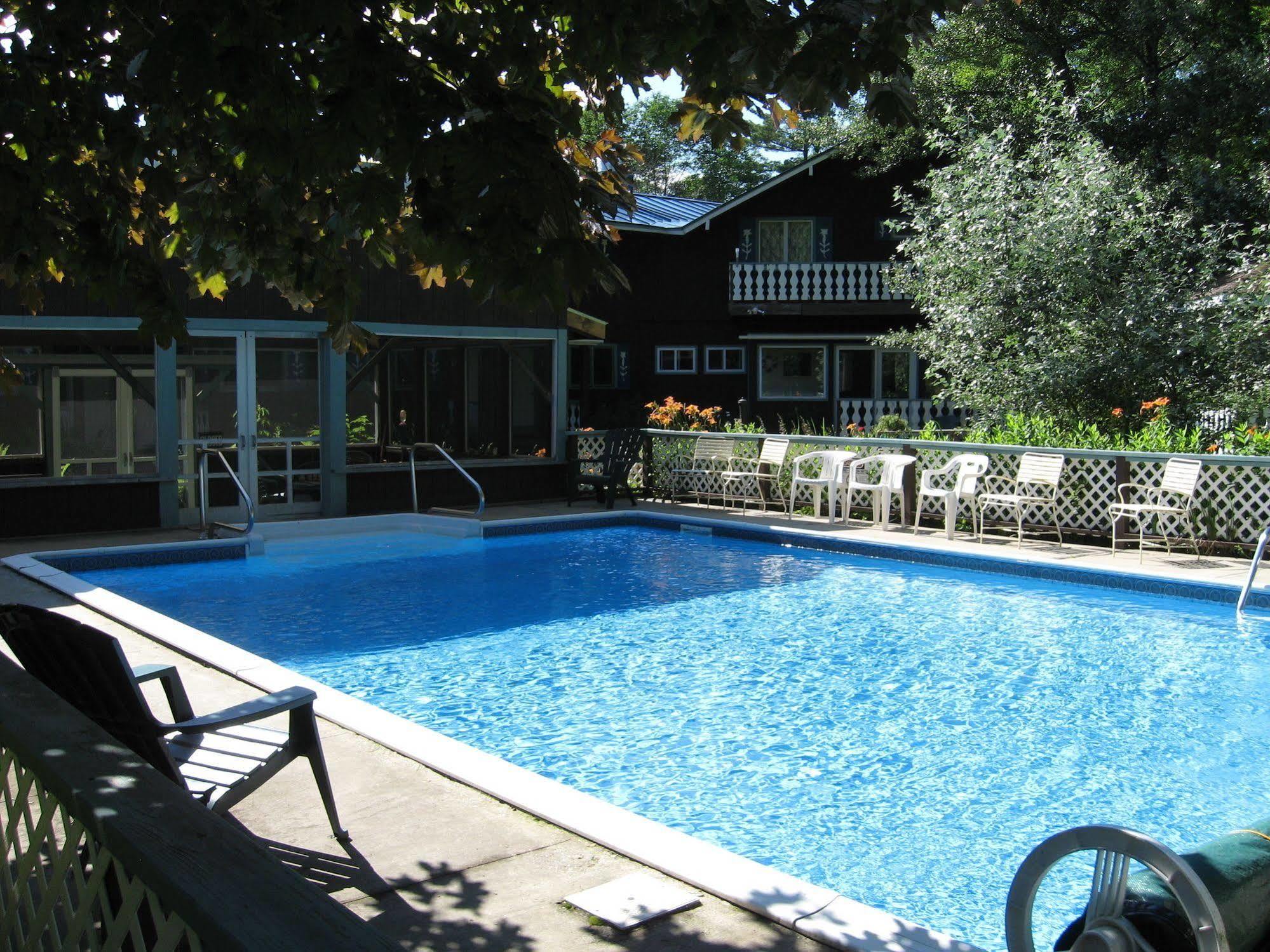 Londonderry Blue Gentian Lodge At Magic Mountain מראה חיצוני תמונה