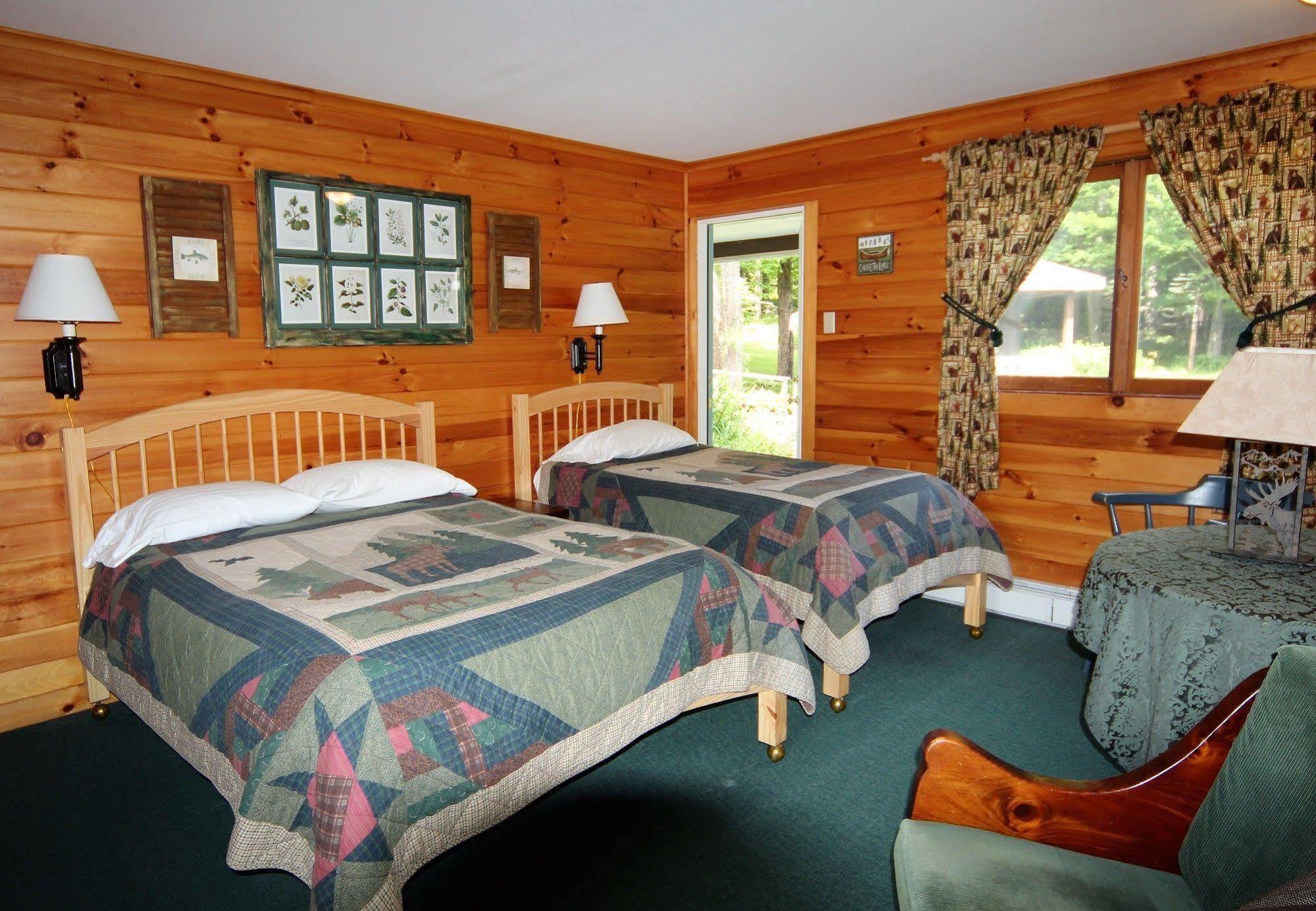 Londonderry Blue Gentian Lodge At Magic Mountain מראה חיצוני תמונה