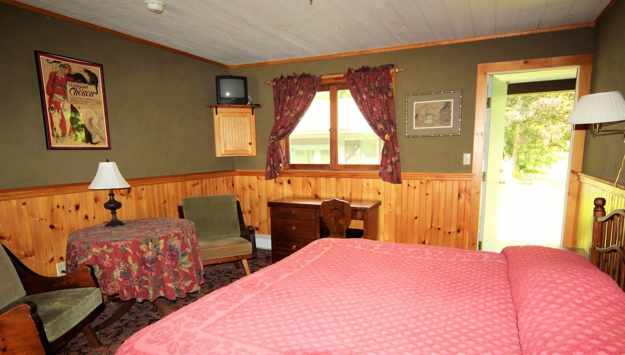 Londonderry Blue Gentian Lodge At Magic Mountain מראה חיצוני תמונה